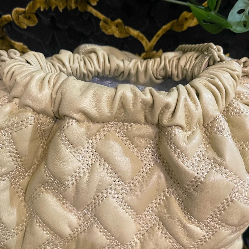 Kurt Geiger Quilted Leather Shoulder Handbag . Pristine Condition - Picture 9 of 11